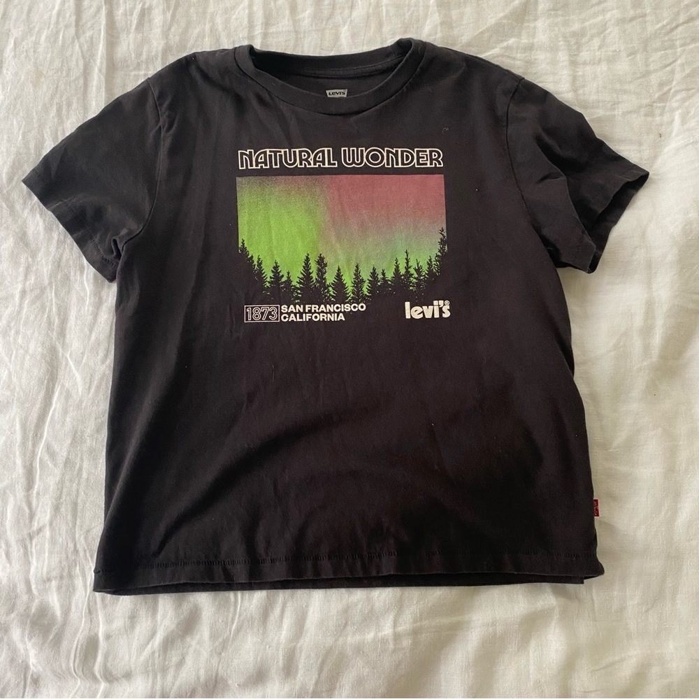 Levi's Graphic Tee